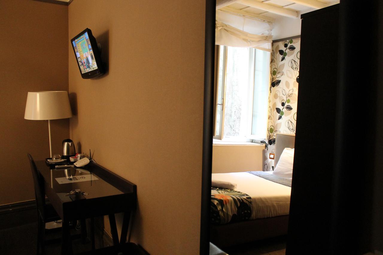 Relais Palazzo Taverna Rome Luaran gambar